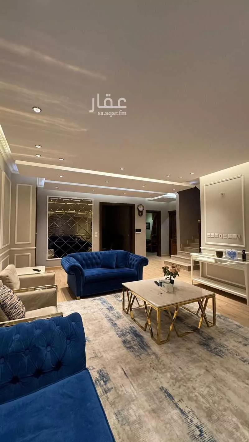 فيلا 6 غرف في العقيق 5