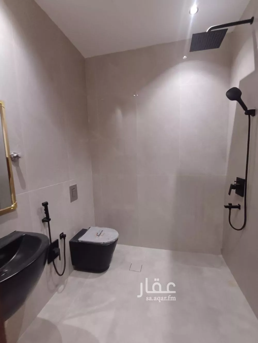 فيلا 5 غرف في الرمال 3