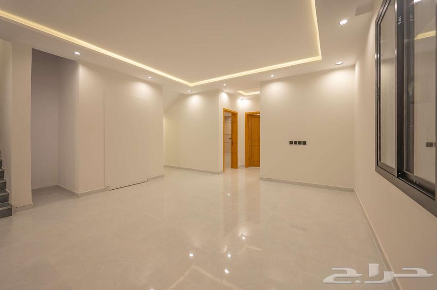 فيلا 6 غرف في الصفوة 24