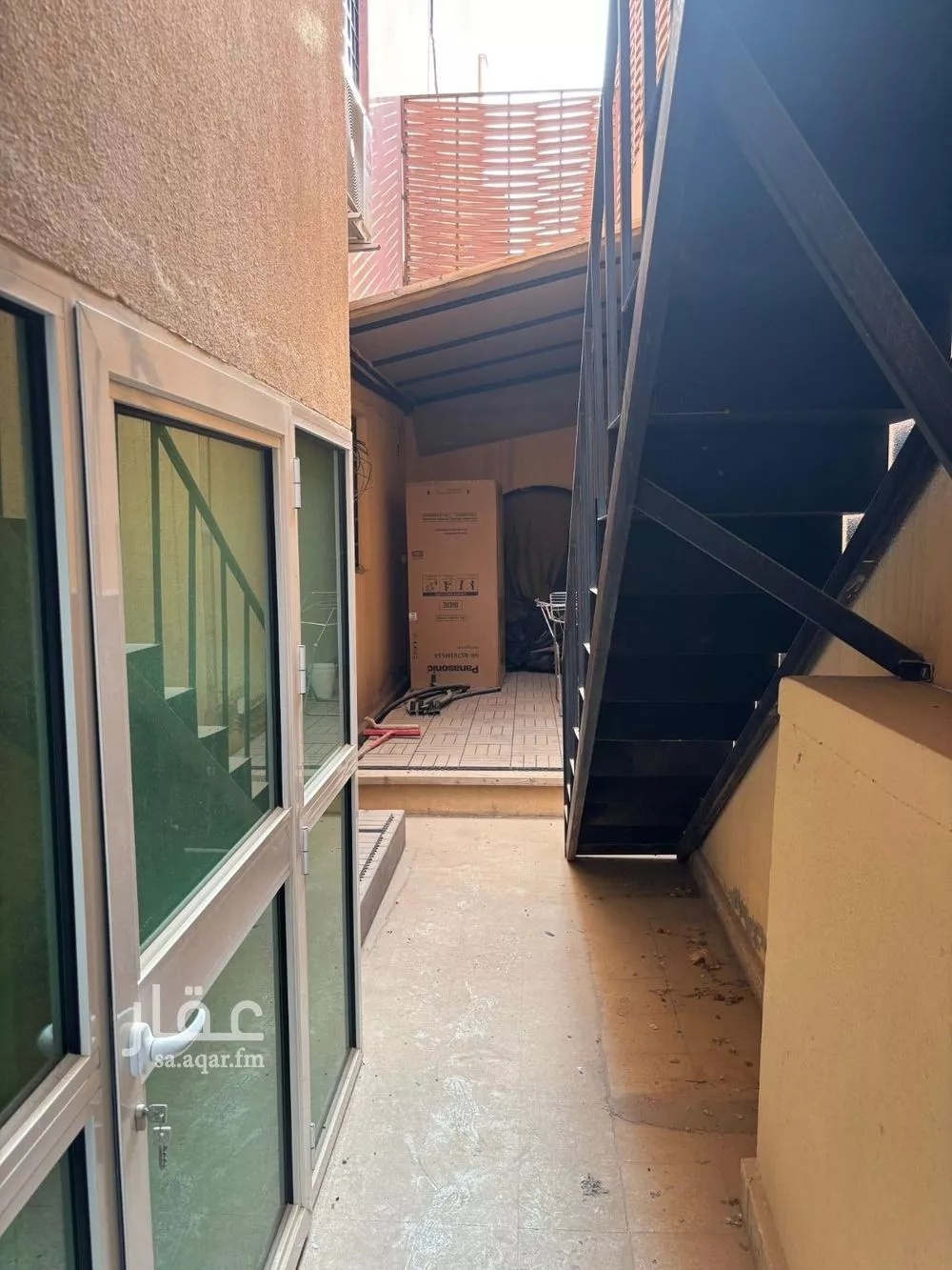 شقة 5 غرف في النخيل 12