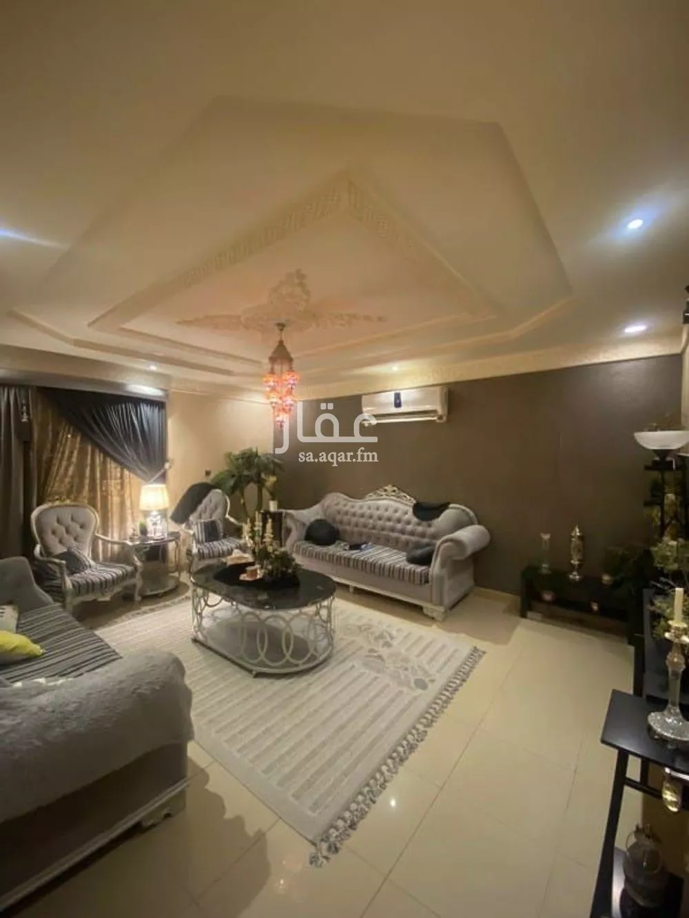 شقة 5 غرف في الحزم 10