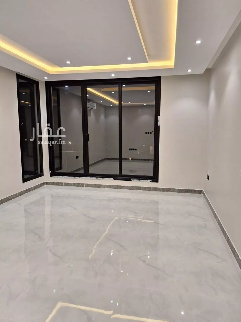 1 bedroom floor in Al Munsiyah 4