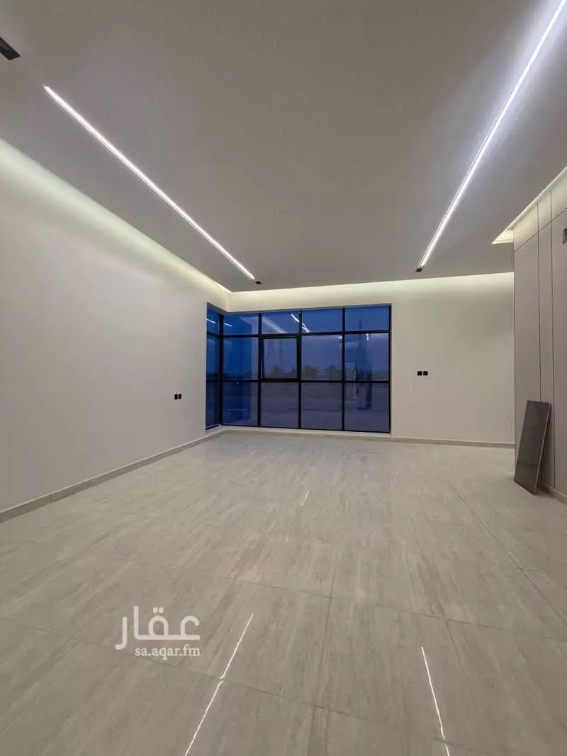 10 bedroom apartment in Ash Sharq 8