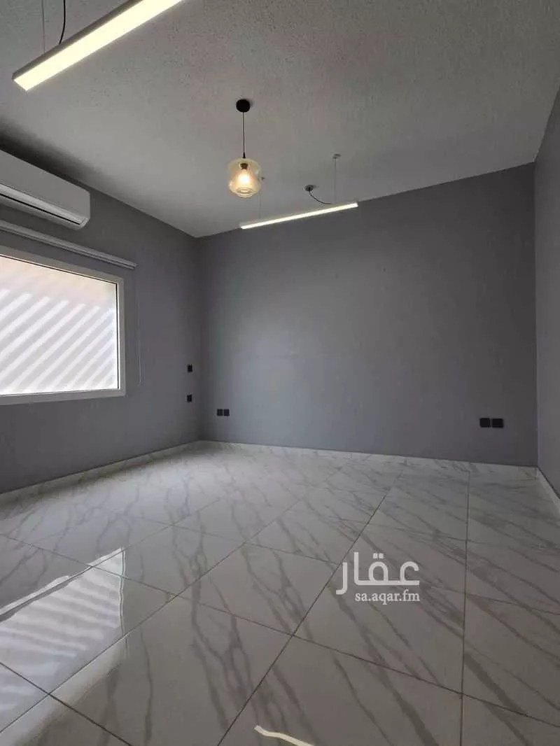 عمارة 875 م² في الروضة 7