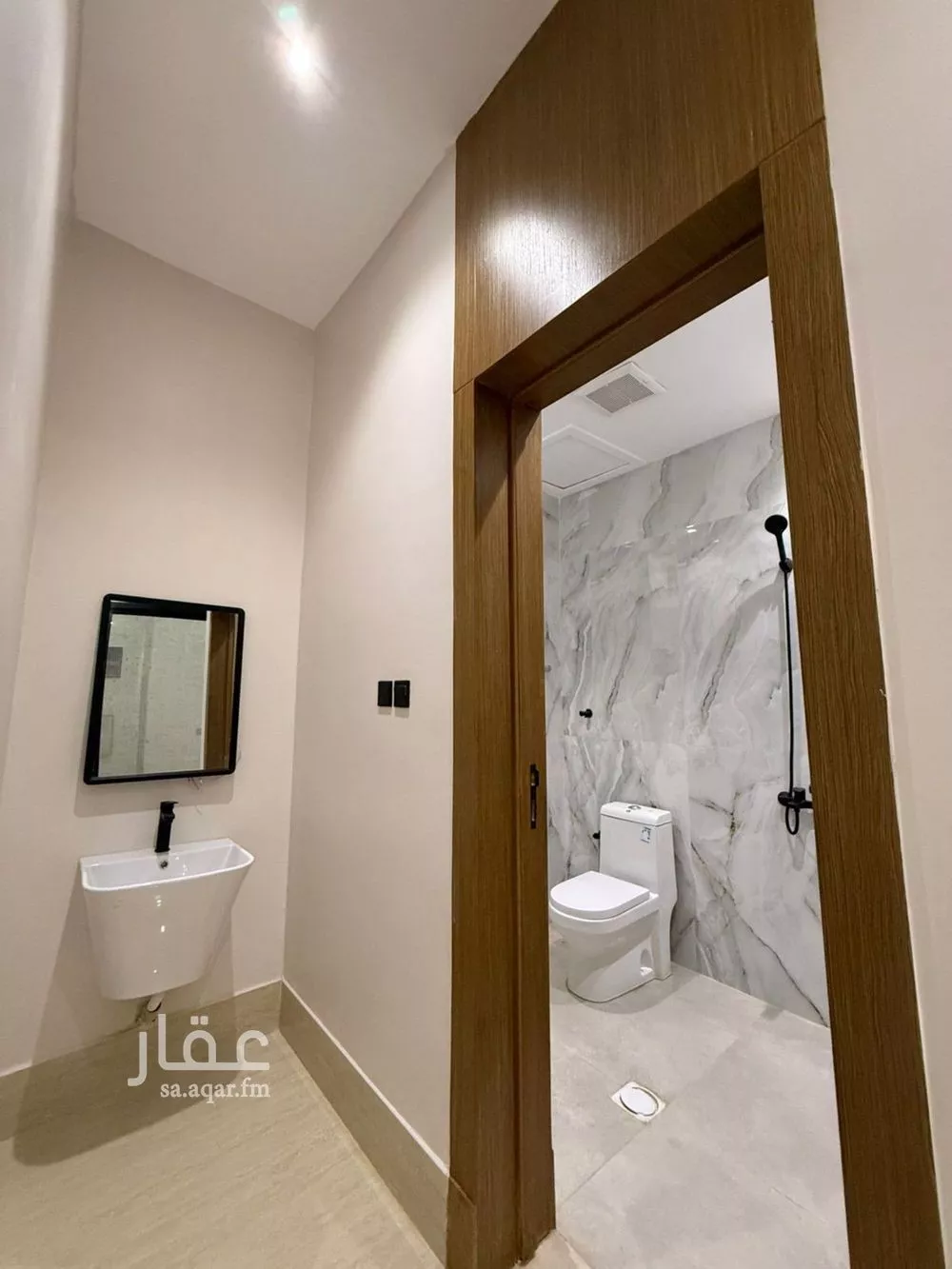 فيلا 6 غرف في المهدية 21