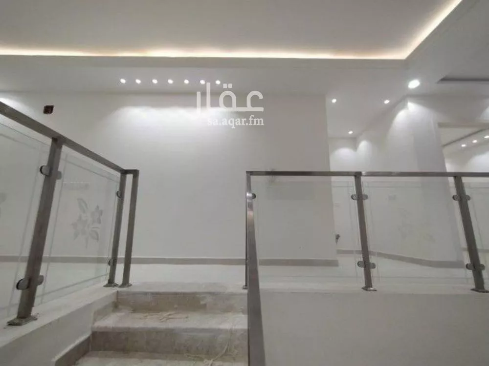 6 bedroom villa in Al Rimal 3