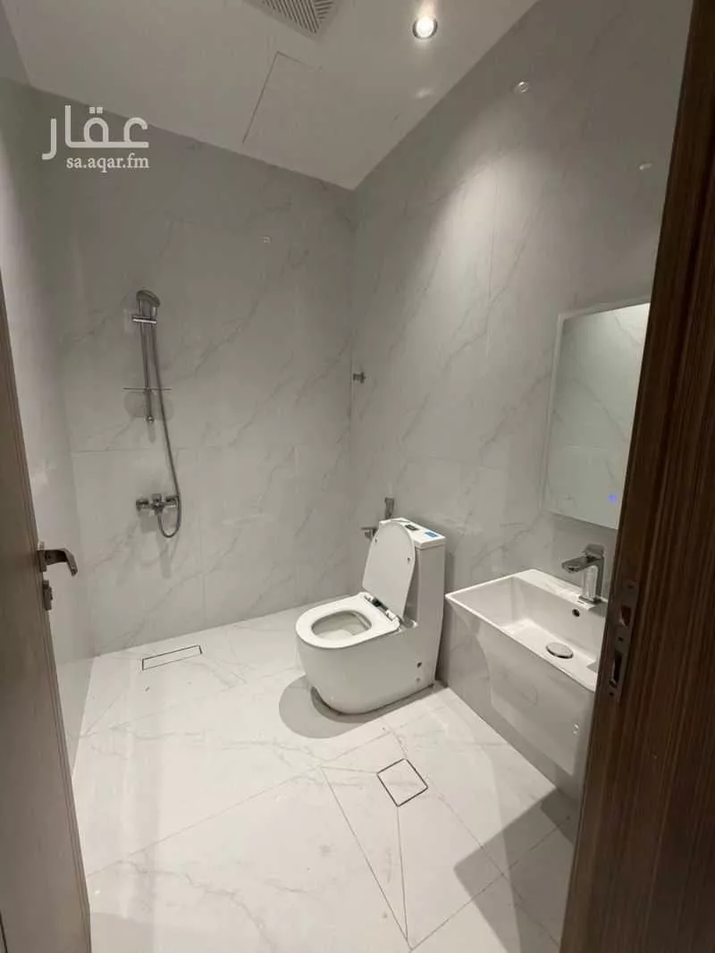 شقة 4 غرف في التعاون 18