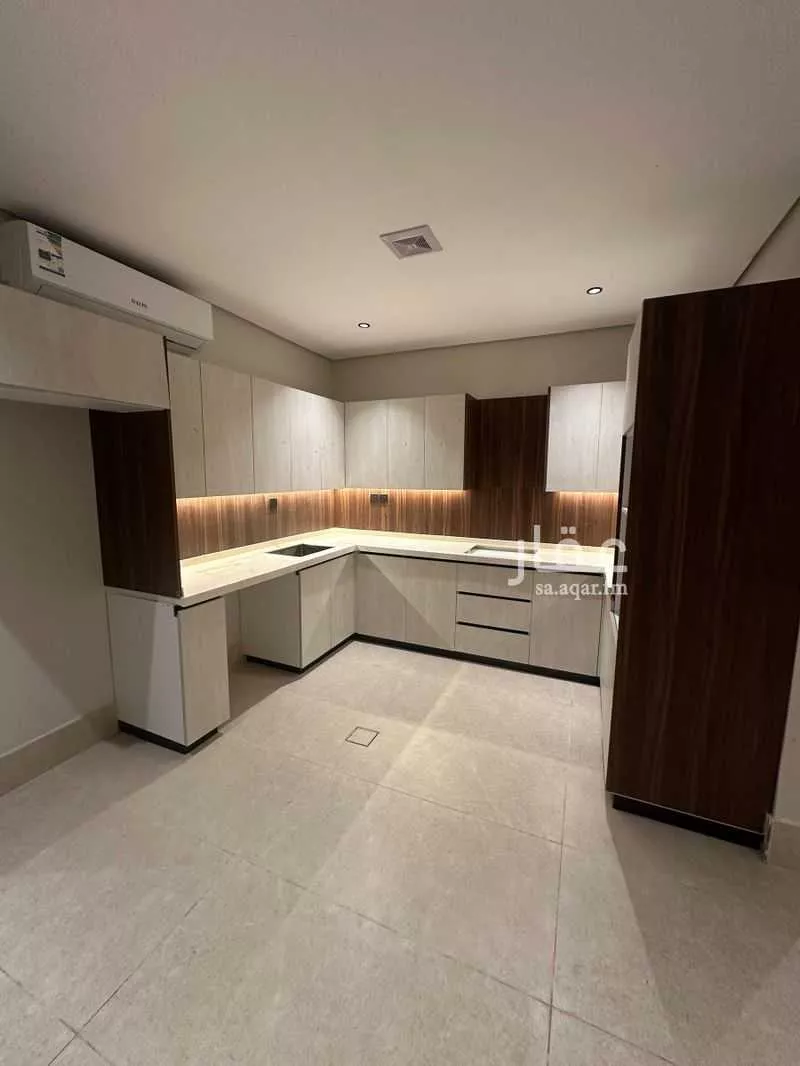 شقة 5 غرف في الحمرا 13