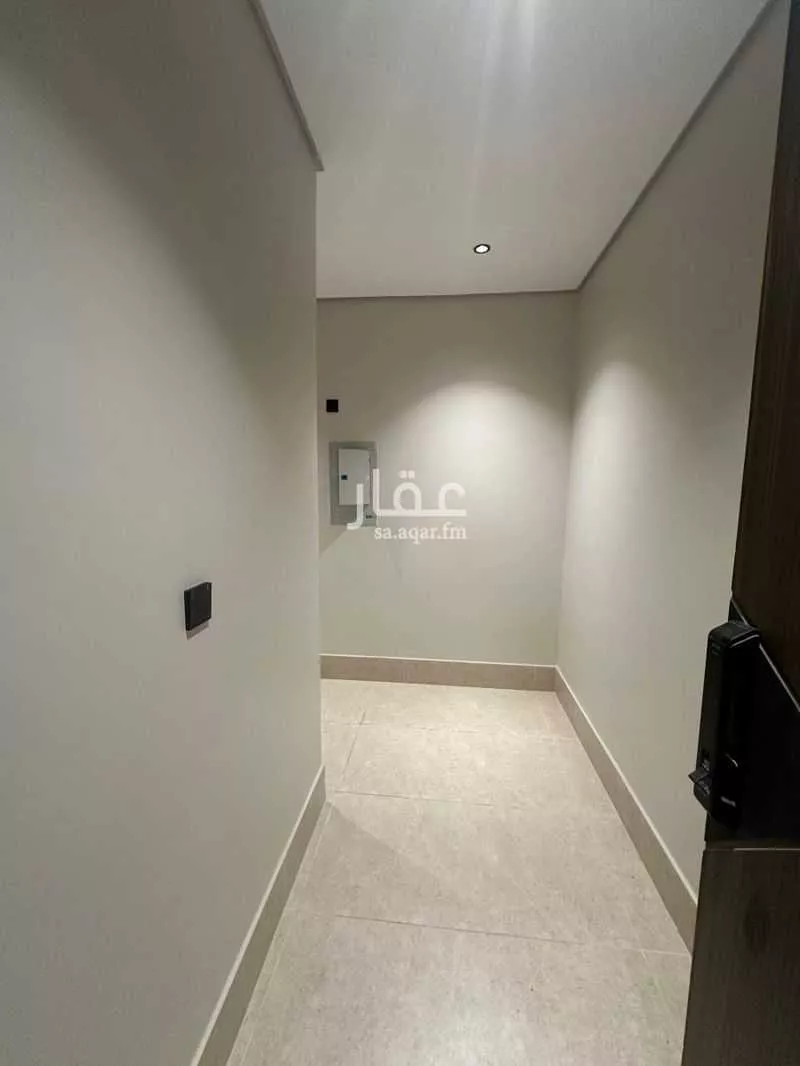 شقة 5 غرف في الحمرا 15