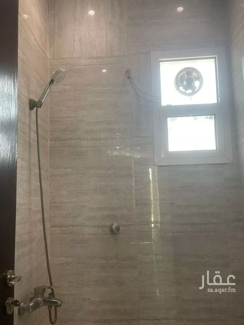 فيلا 5 غرف في طويق 10