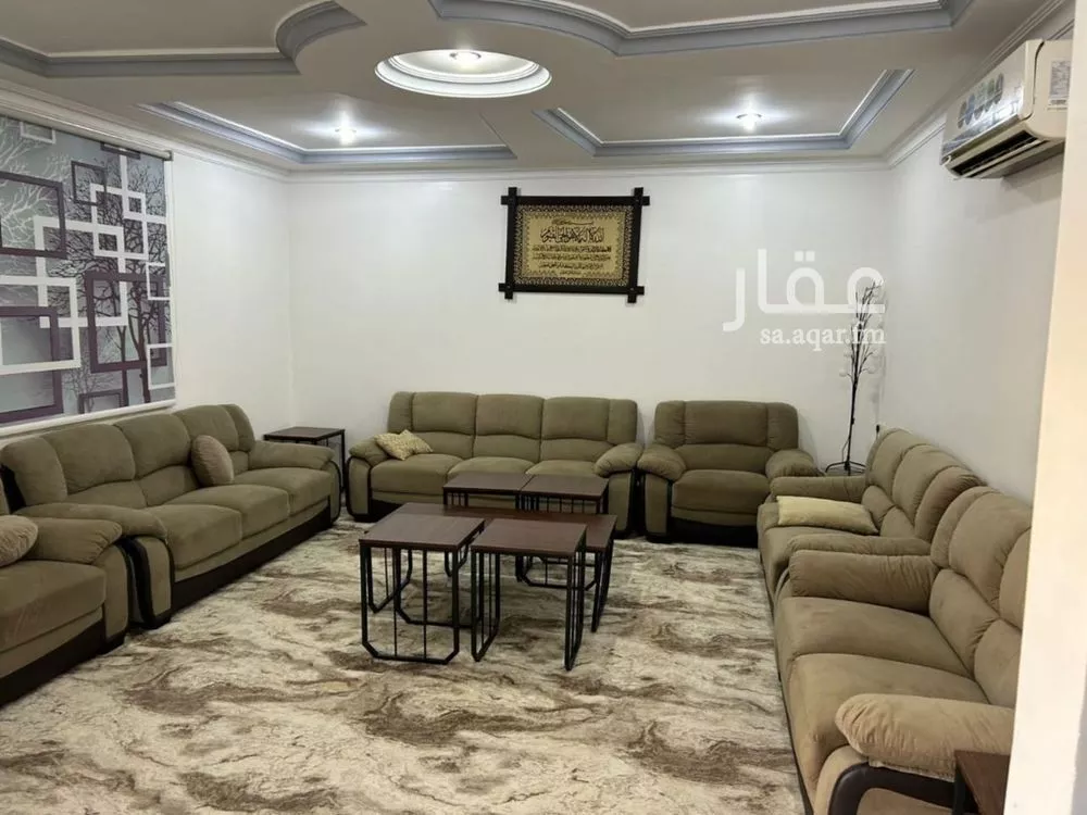 فيلا 5 غرف في الملقا 9