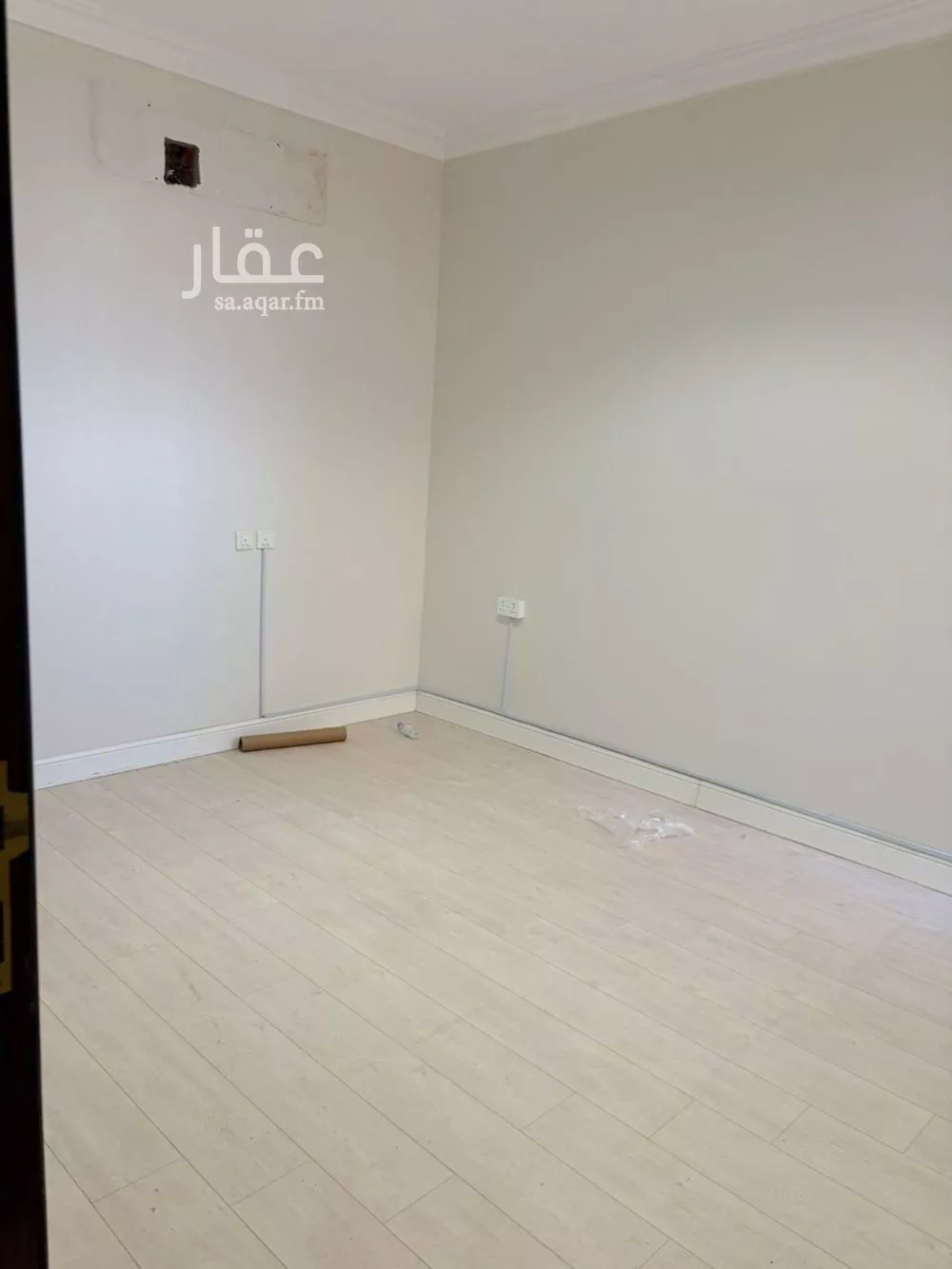3 bedroom floor in Dhahrat Laban 4