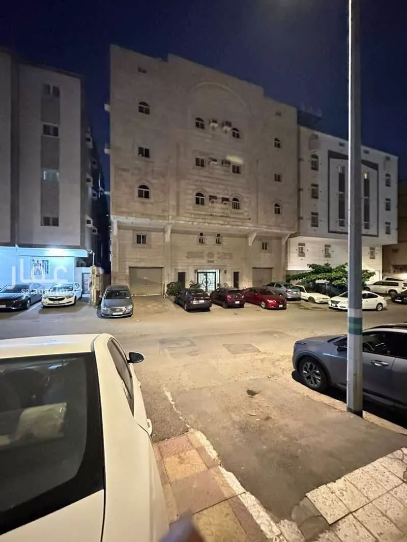 عمارة 540 م² في الشوقية 4