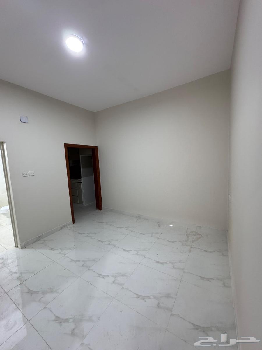 5 bedroom apartment in Jarir 2
