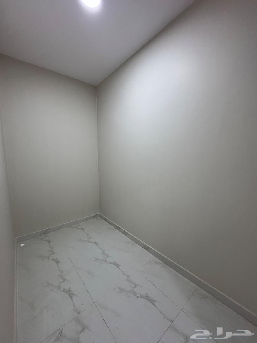 5 bedroom apartment in Jarir 6