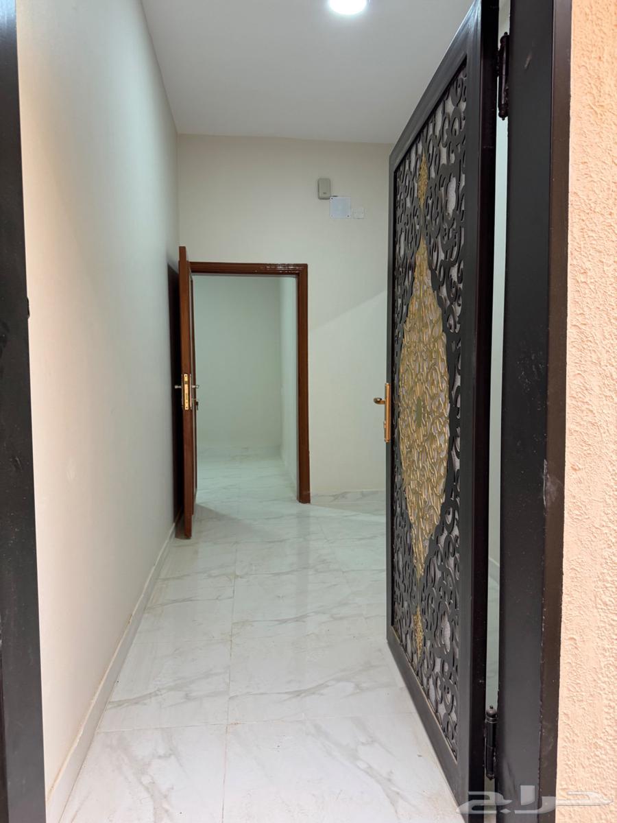 5 bedroom apartment in Jarir 10