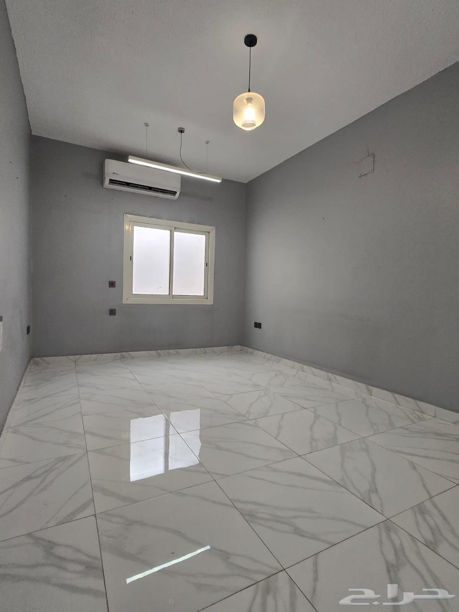 شقة 2 غرف في الروضة 2