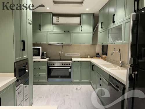 شقة  في الورود 18