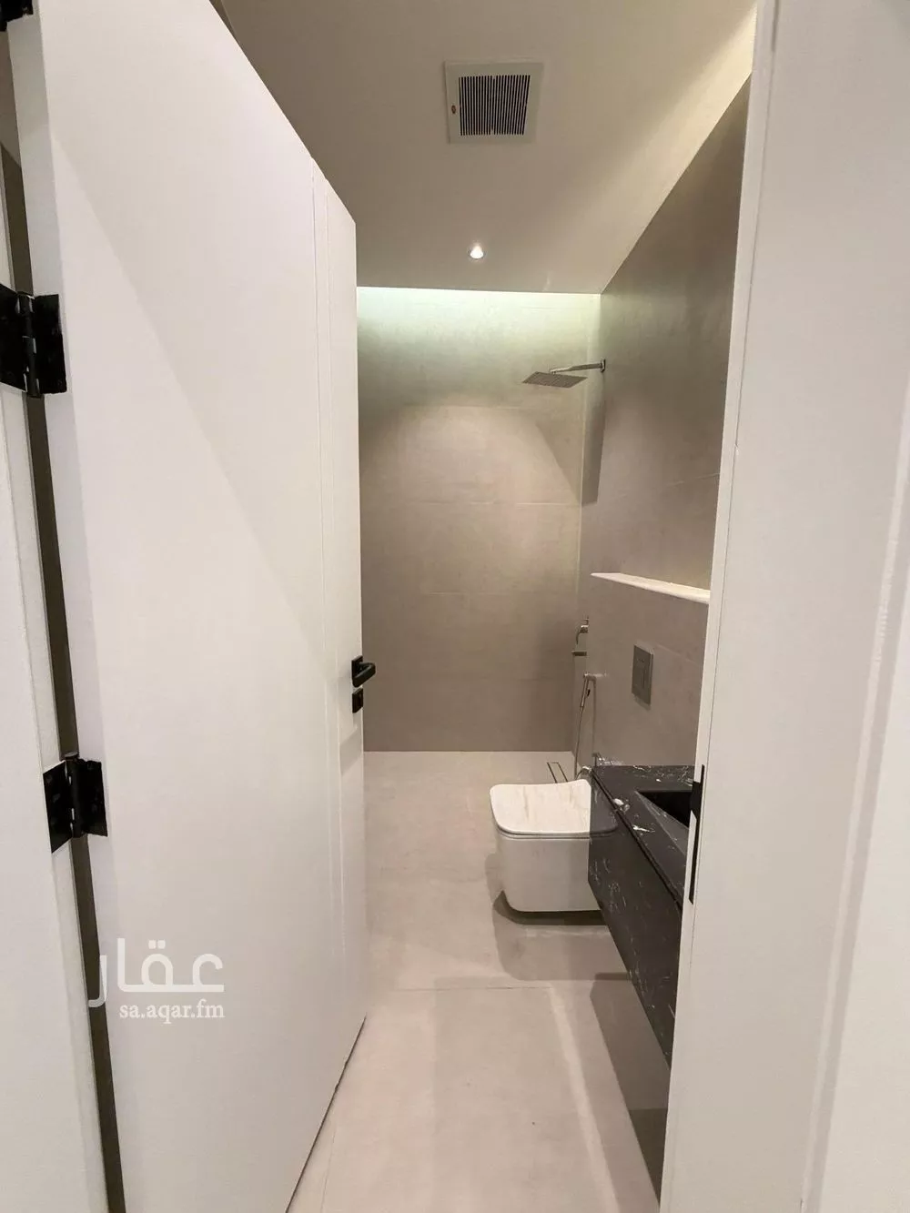 شقة 4 غرف في الرمال 18