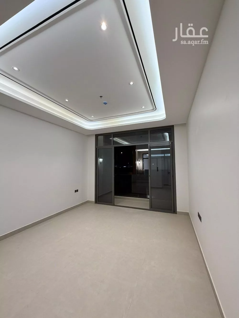 شقة 4 غرف في الرمال 5