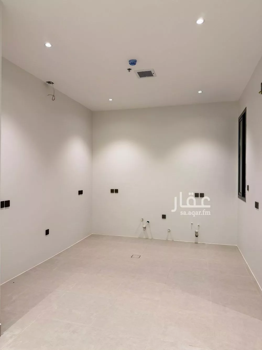 شقة 4 غرف في الرمال 6