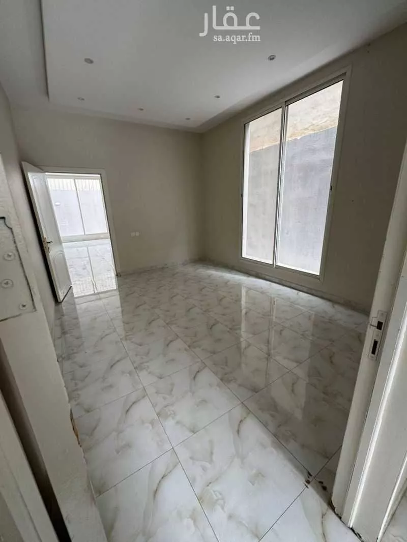 فيلا 5 غرف في طويق 2