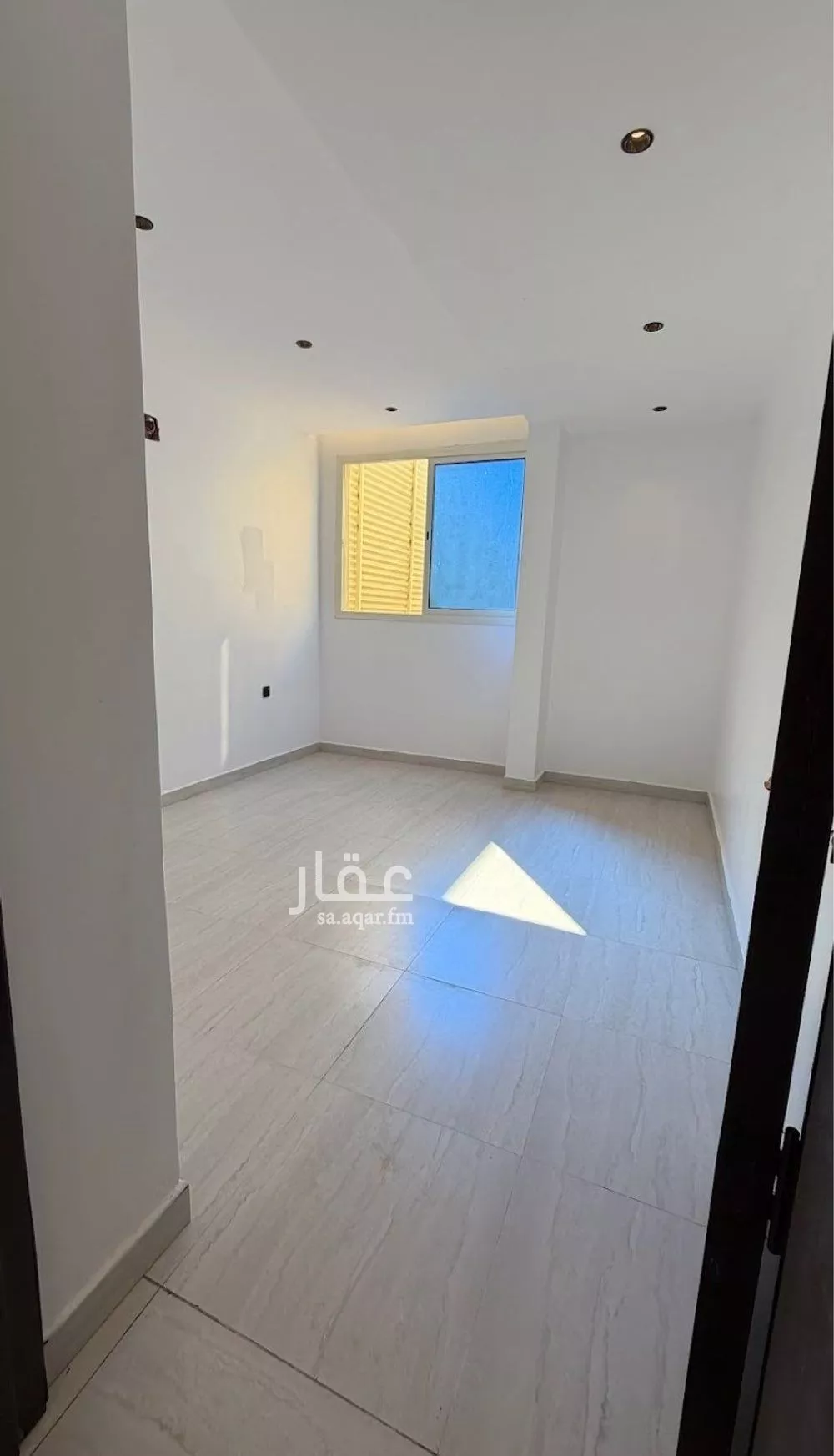 شقة 3 غرف في الرمال 2