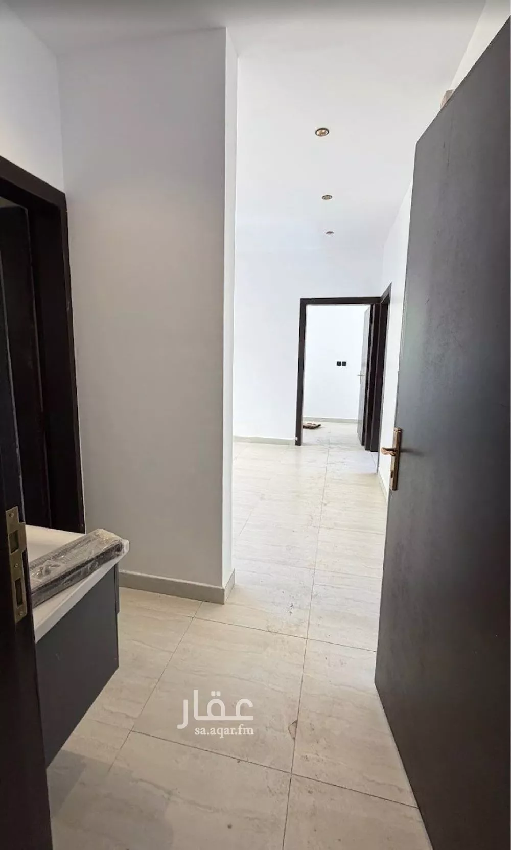 شقة 3 غرف في الرمال 5