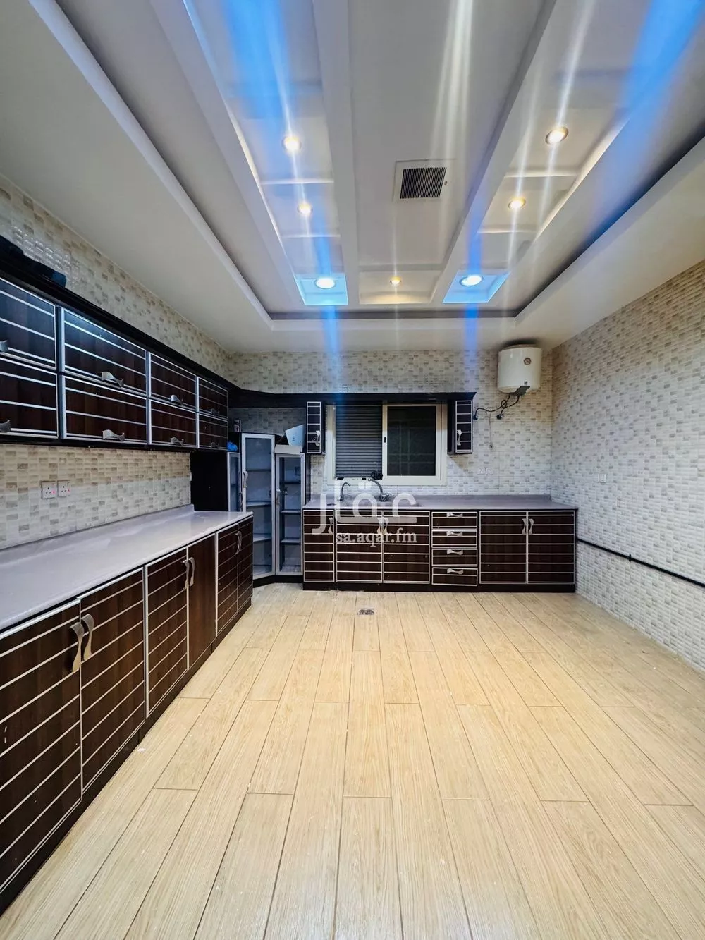 شقة 4 غرف في الفيصلية 15