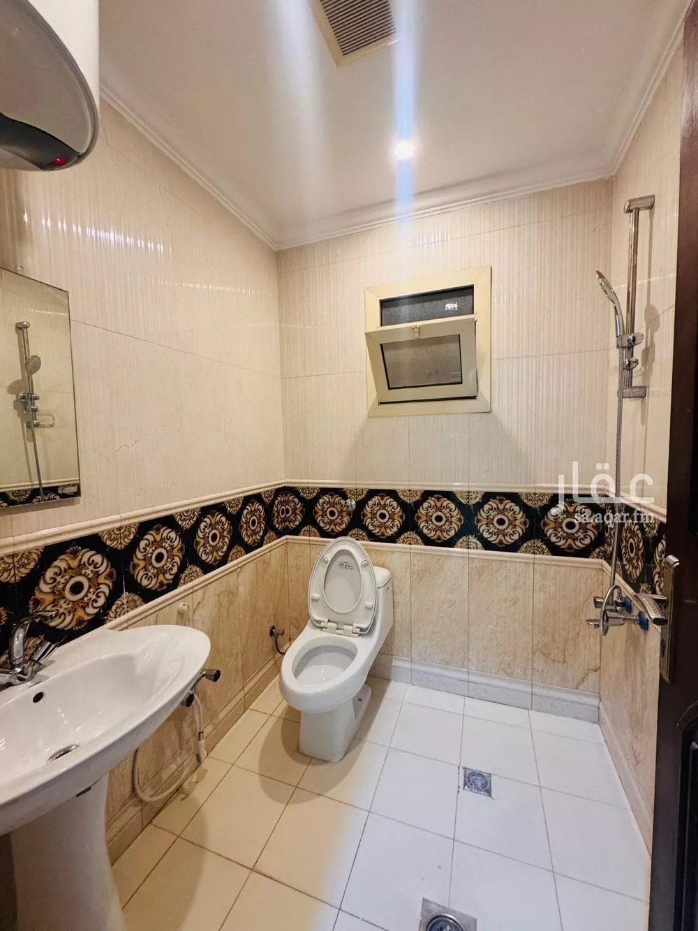 شقة 4 غرف في الفيصلية 16