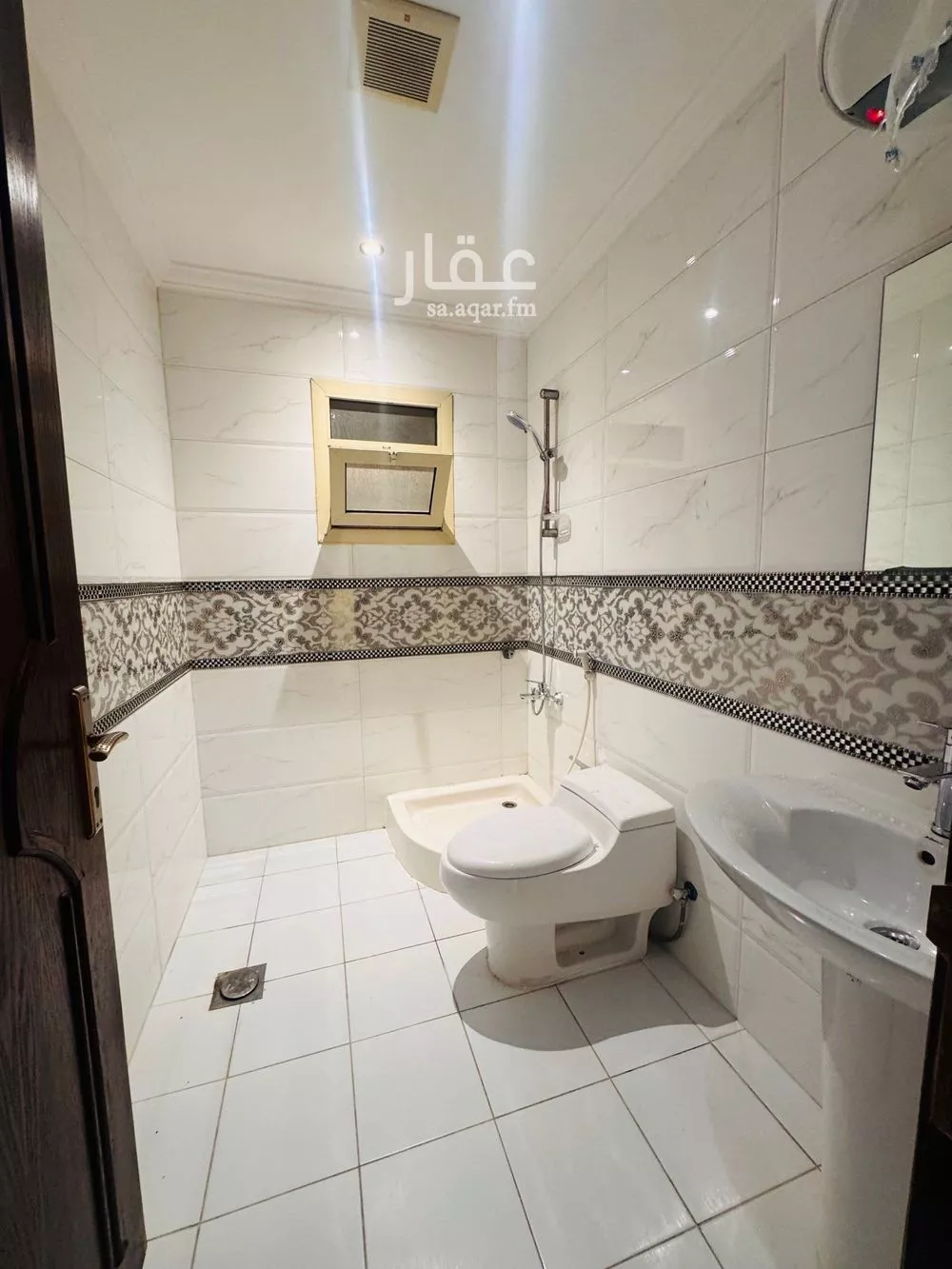 شقة 4 غرف في الفيصلية 9