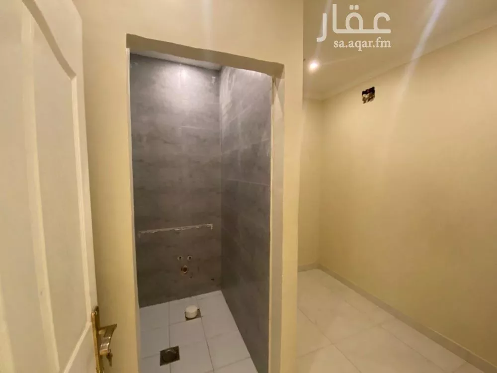 6 bedroom apartment in Ash Shulah 17
