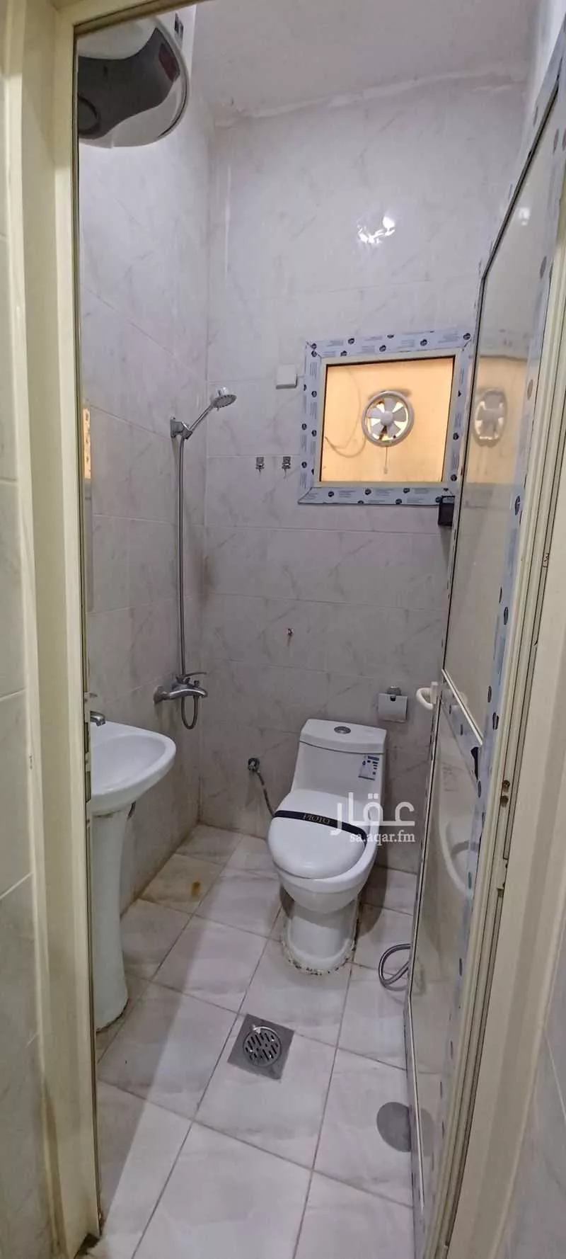 شقة 1 غرف في الخليج 5