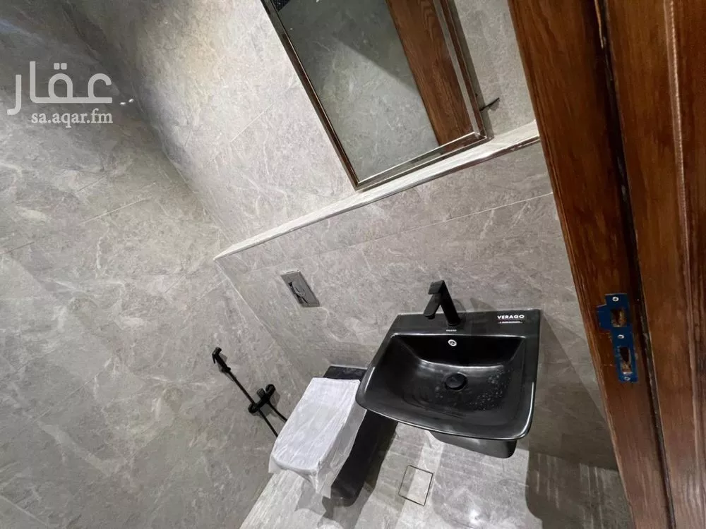 فيلا 8 غرف في المهدية 15