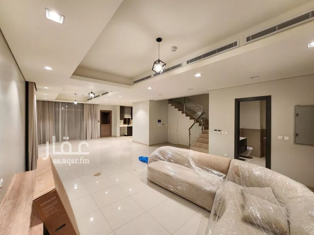 فيلا 5 غرف في المونسية 8