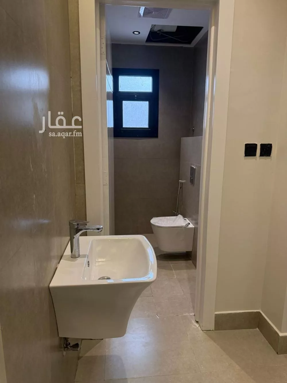 فيلا 6 غرف في المهدية 5