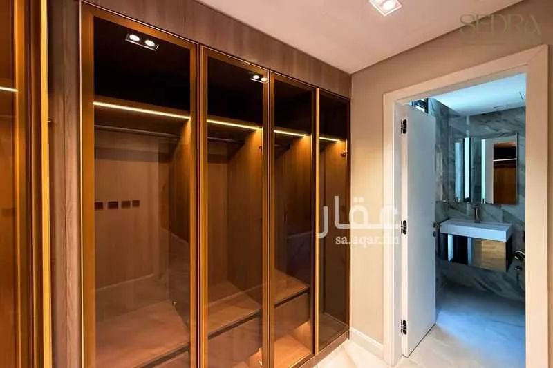 4 bedroom villa in Riyadh 15