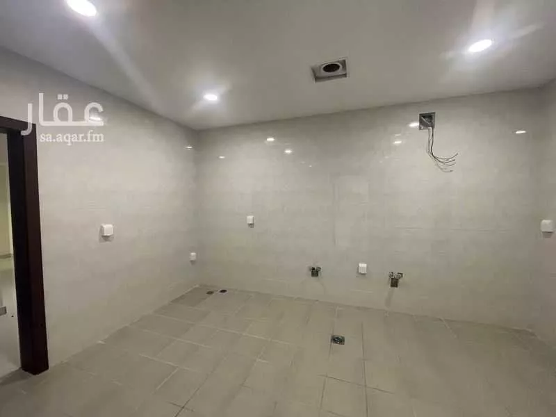 فيلا 6 غرف في الجنادرية 12