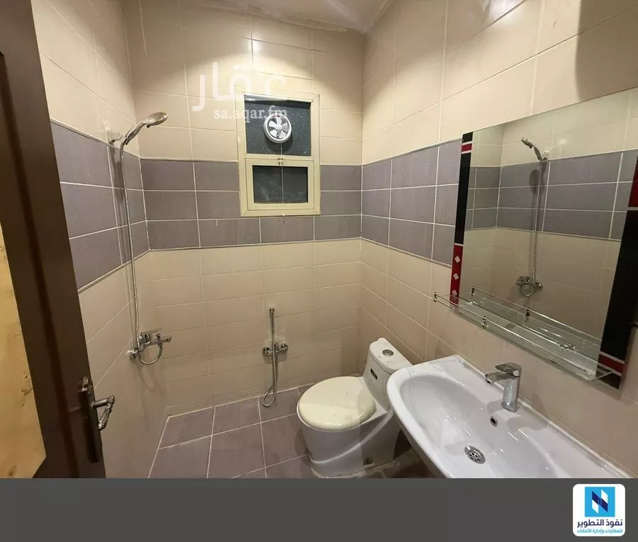 دور 3 غرف في الملقا 8