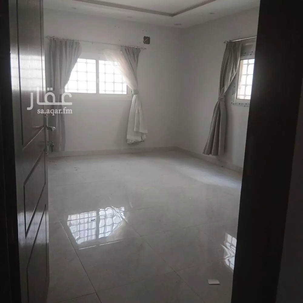 فيلا 8 غرف في الروضة 11