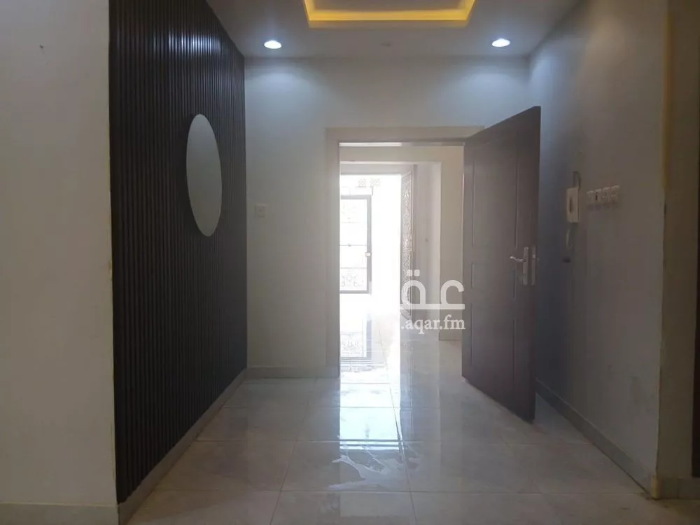 فيلا 8 غرف في الروضة 5