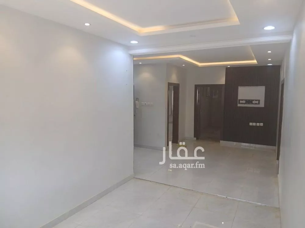 فيلا 8 غرف في الروضة 10