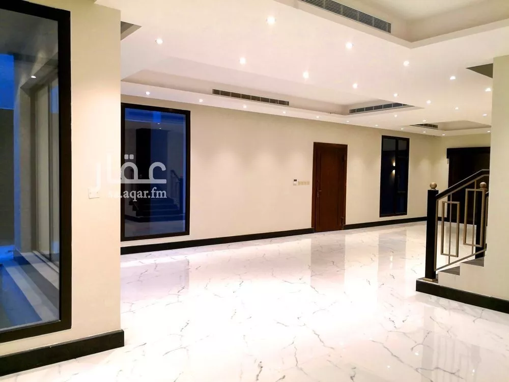 فيلا 5 غرف في العارض 7