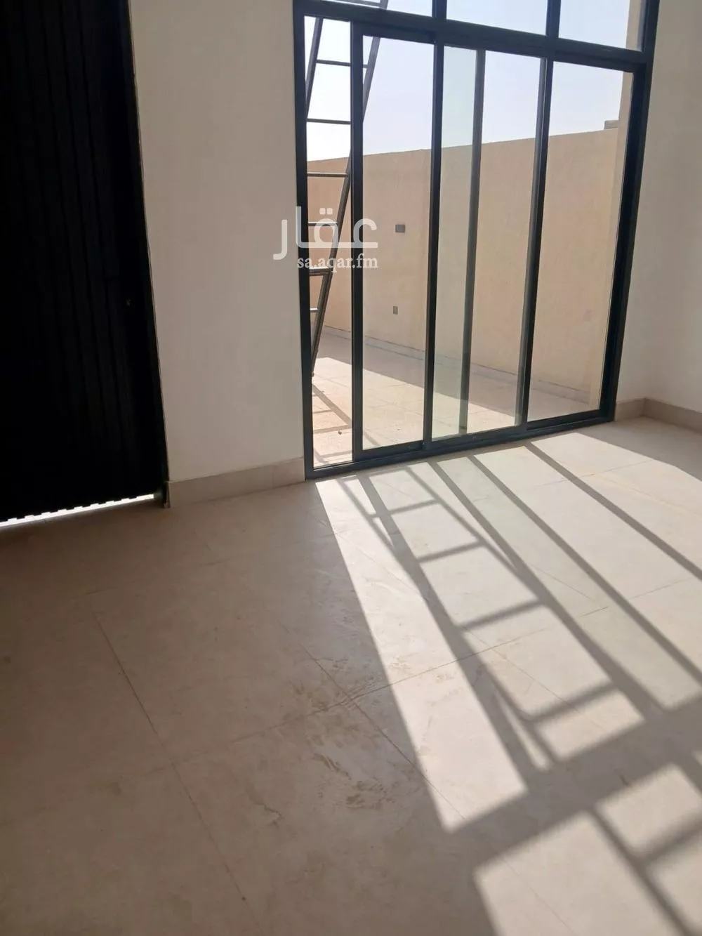 فيلا 4 غرف في النرجس 4