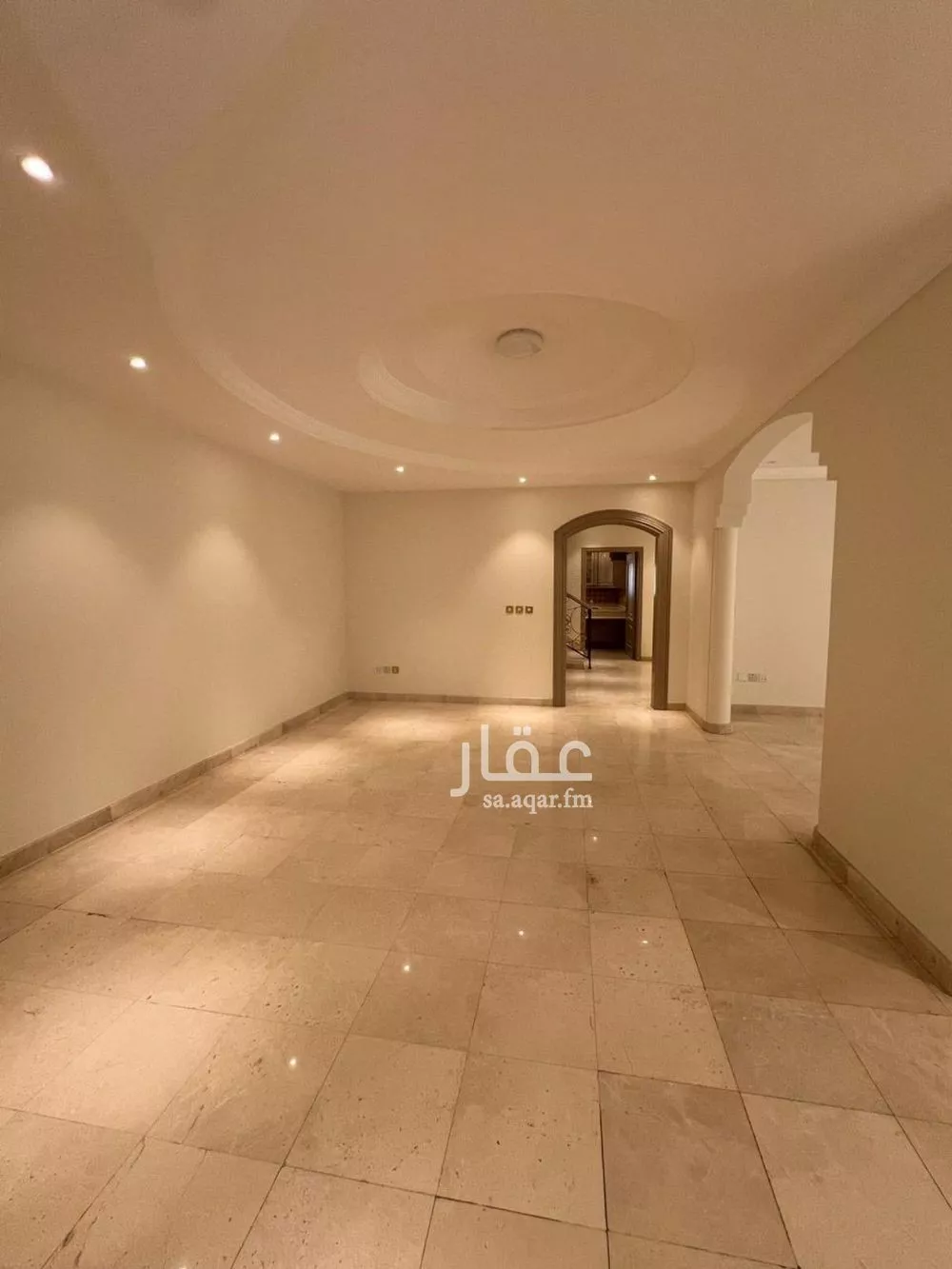 فيلا 7 غرف في البساتين 18