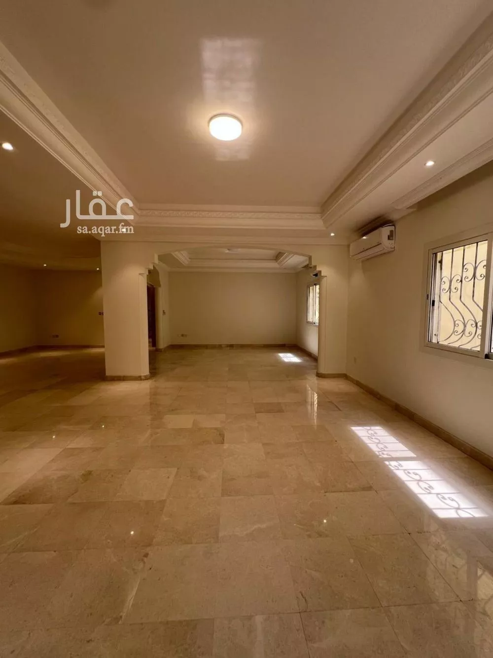 فيلا 7 غرف في البساتين 24