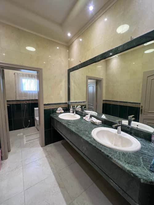 فيلا 7 غرف في البساتين 14