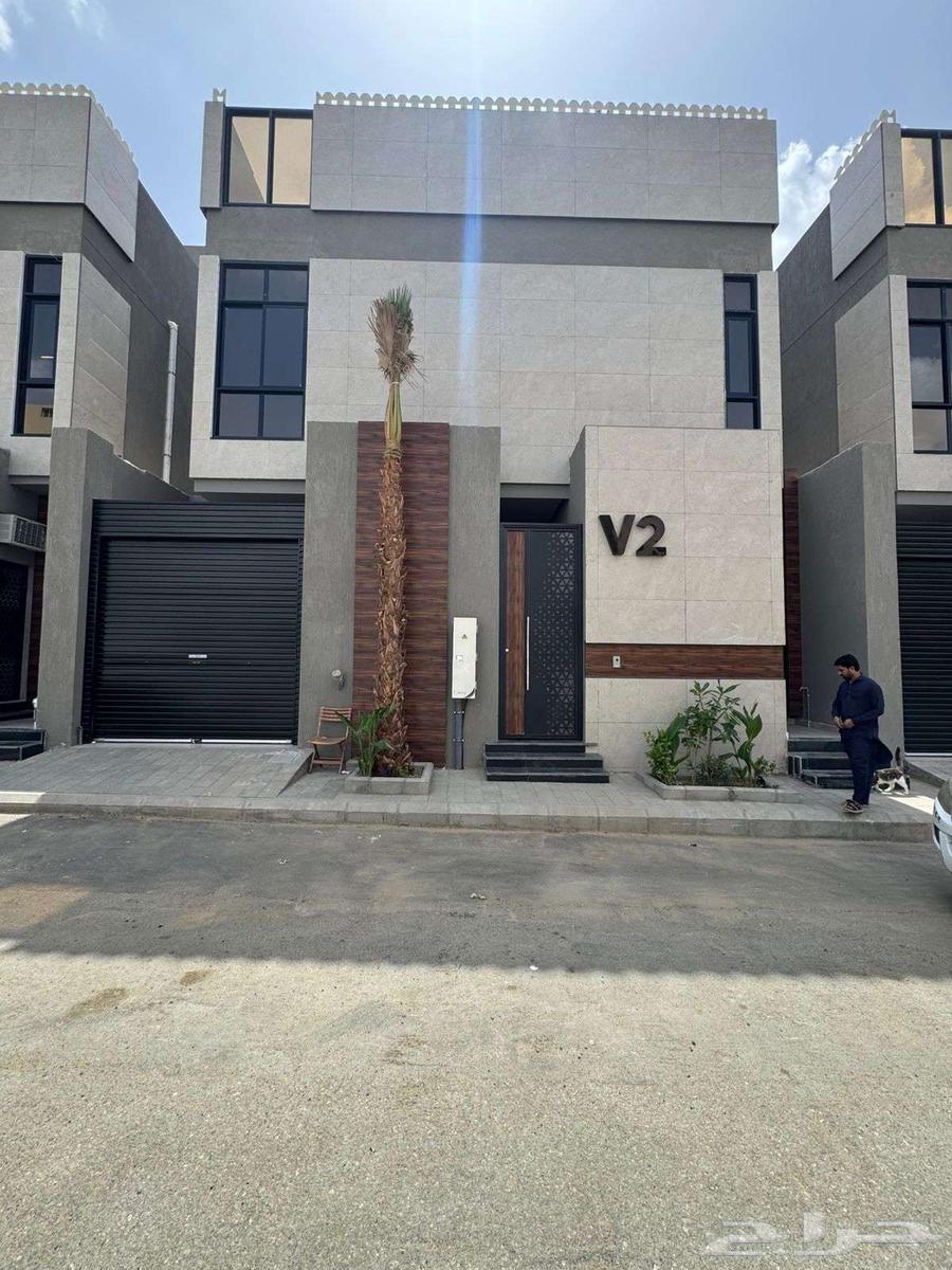 فيلا 7 غرف في الحمراء و ام الجود 6