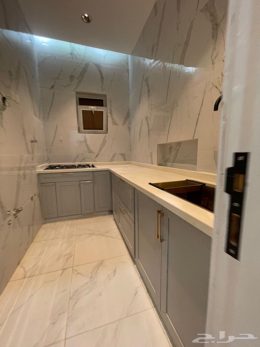 شقة 6 غرف في السكب 4