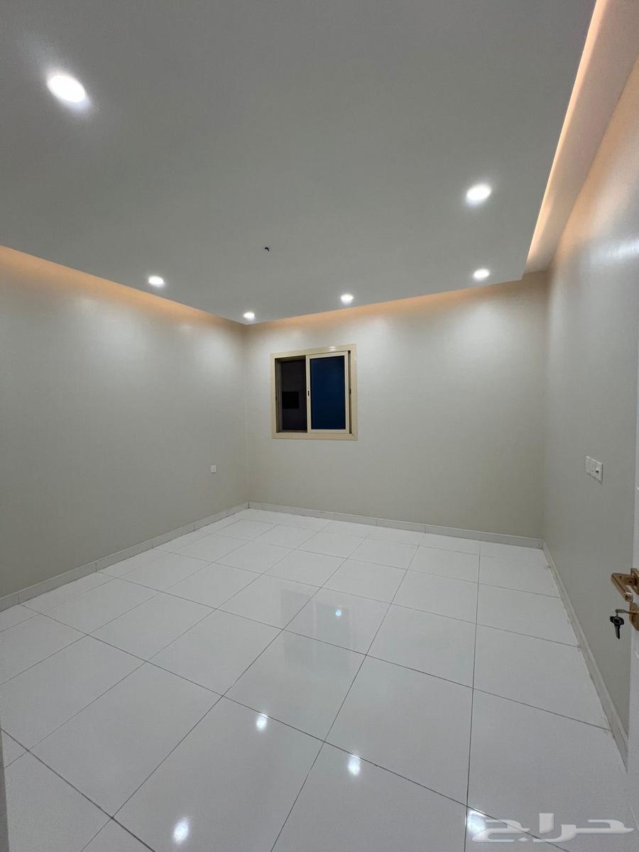 شقة 3 غرف في الرانوناء 7